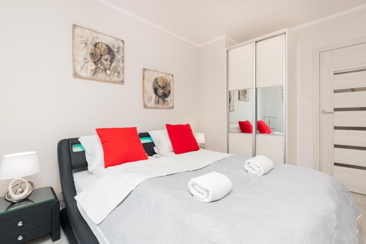 Apartamenty Blisko Starego Miasta - Angielska Grobla By Noclegi Renters Gdańsk Eksteriør bilde
